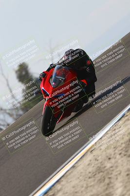 media/Nov-02-2025-Lets Ride (Sun) [[f7a3caa734]]/B Group/1120am (Turn 2 Inside)/